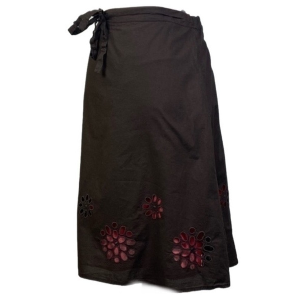 BODEN skirt in brown with pink underskirt and cut-out flower designs, 10-UK/6-US - Picture 3 of 12